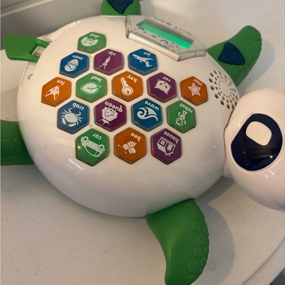 Fisher-Price Colorful Turtle Learning Toy think and learn speak - Picture 3 of 3